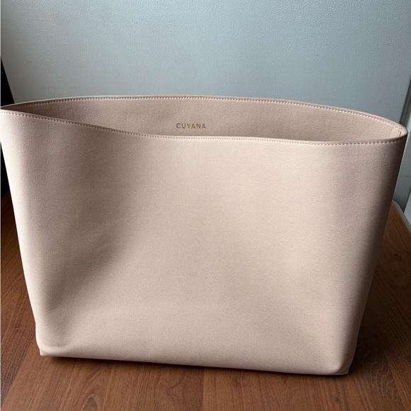 Cuyana Accessories - Size Large, Blush pink color, Cuyana insert